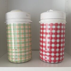 Vintage 1990’s igloo Plastic Drinking Thermos - One Quart Water Bottle Jug